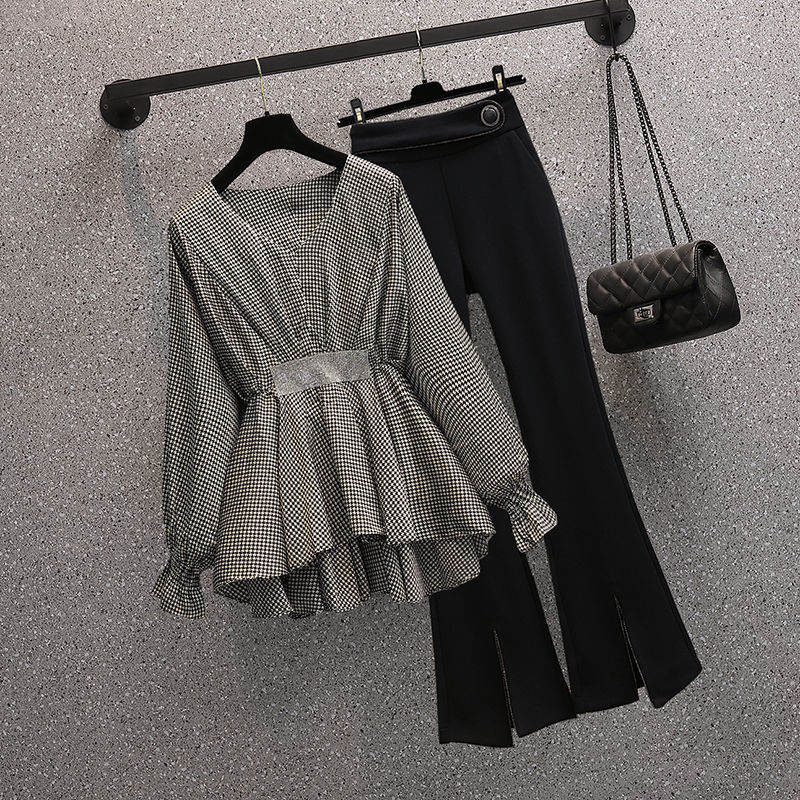 灰色/襯衫+黑色/褲子