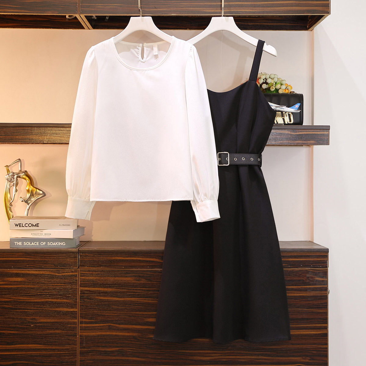白色（襯衫袖）/襯衫+黑色/洋裝