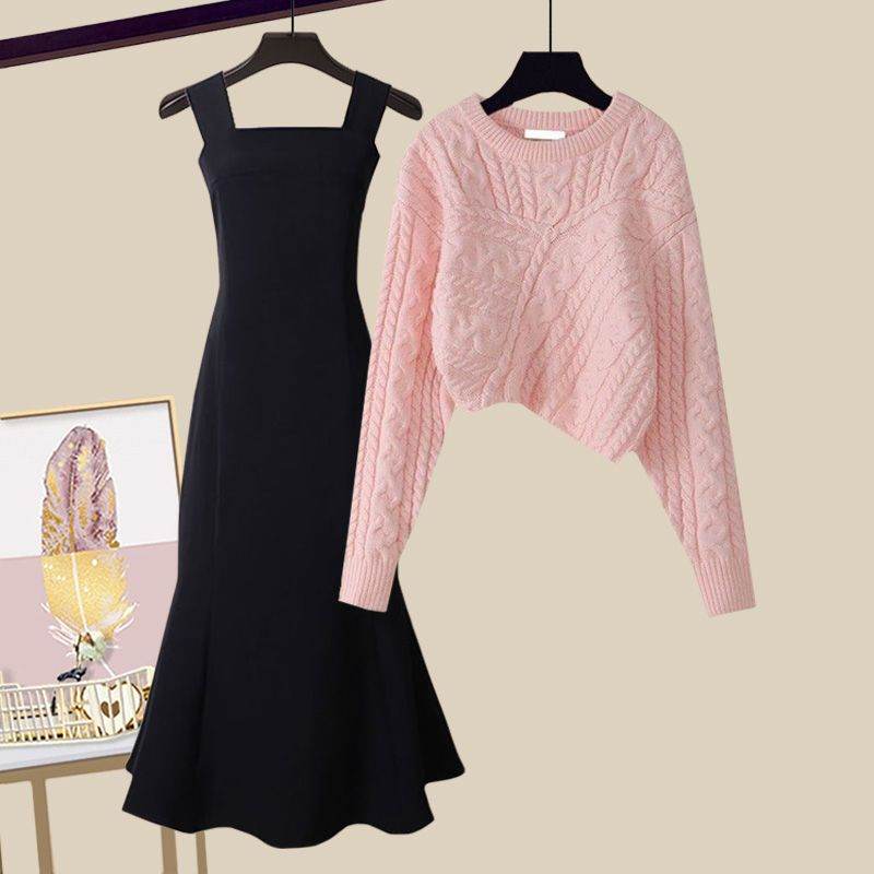 粉色毛衣+黑色魚尾裙/套裝